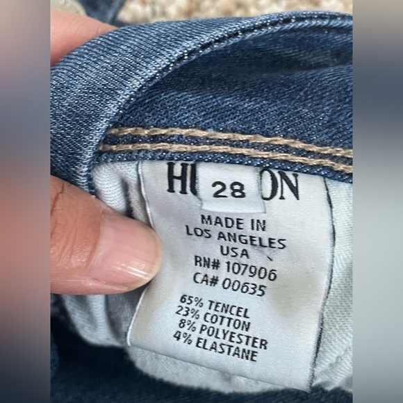 Women’s Hudson Jeans Size 28 - Picture 3 of 4